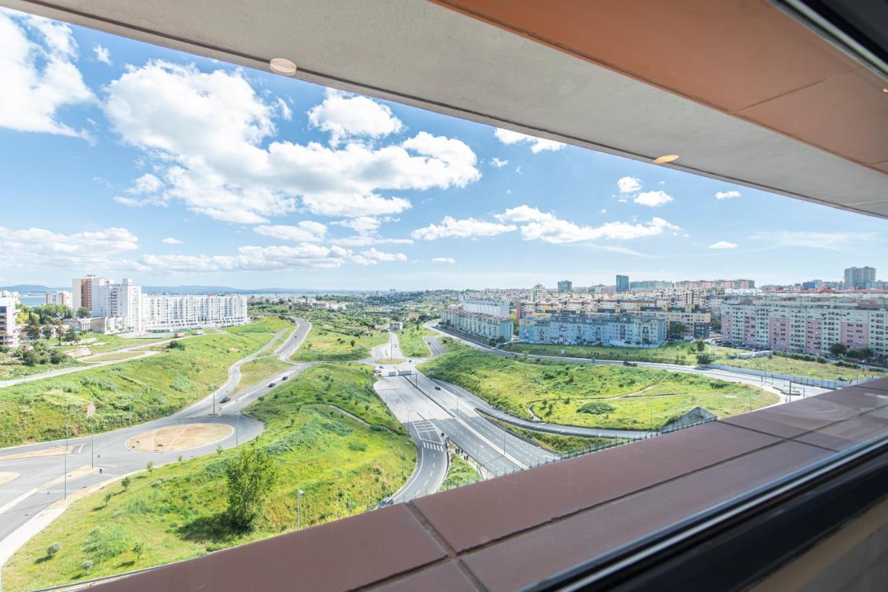Lovelystay - Trendy 1Bdr Apartment W/ River View Lisbon Exterior photo